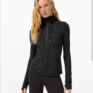 NEW WITH TAGS LULULEMON Hooded Define Jacket